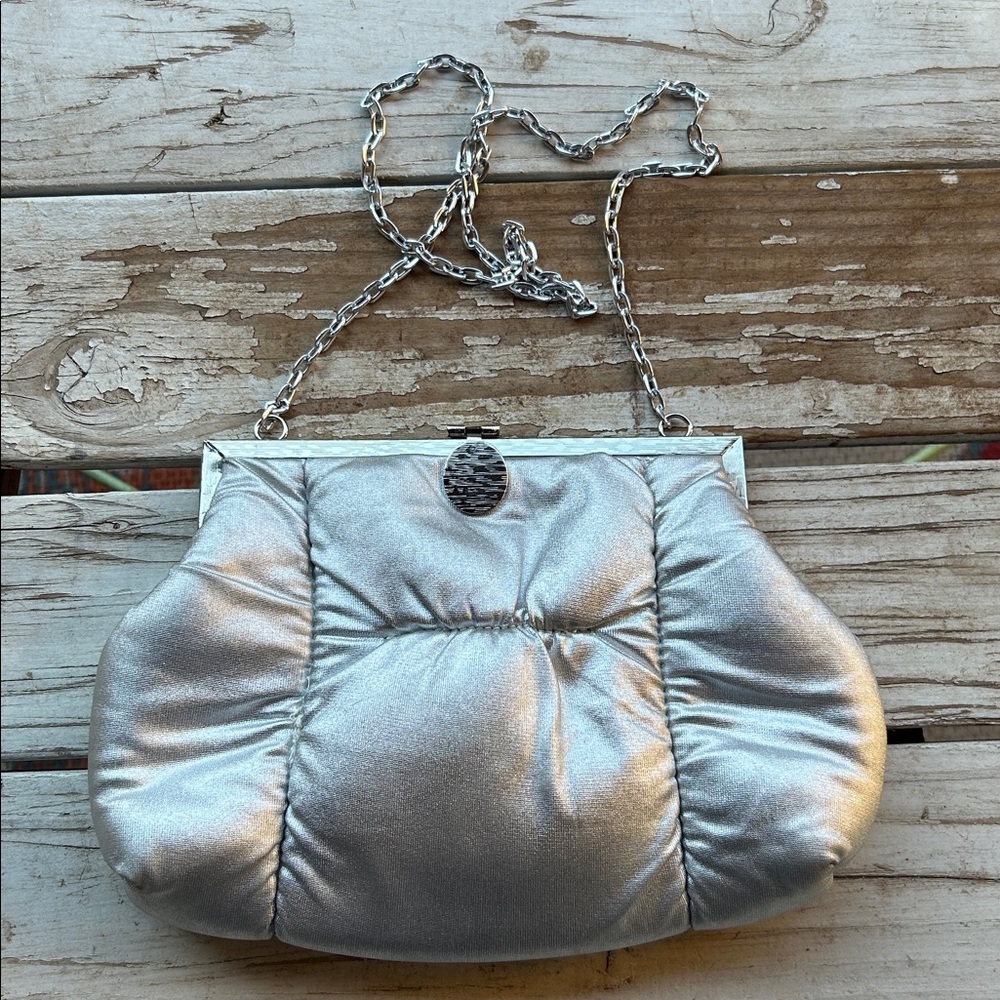 Vintage Fabric Silver Chain Shoulder Evening Mini Bag. Made in Hong Kong.